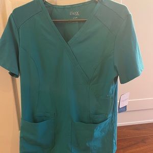 Cherokee Iflex Womens scrub top